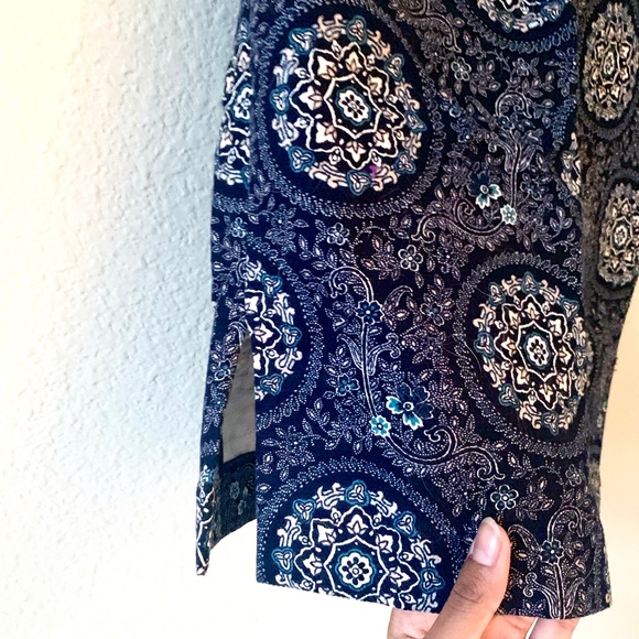 Anne Taylor Loft Fall/Winter Pencil Skirt - Picture 5 of 6